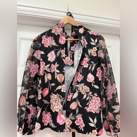 D'Allairds blouse and skirt set with belt - Picture 5 of 9